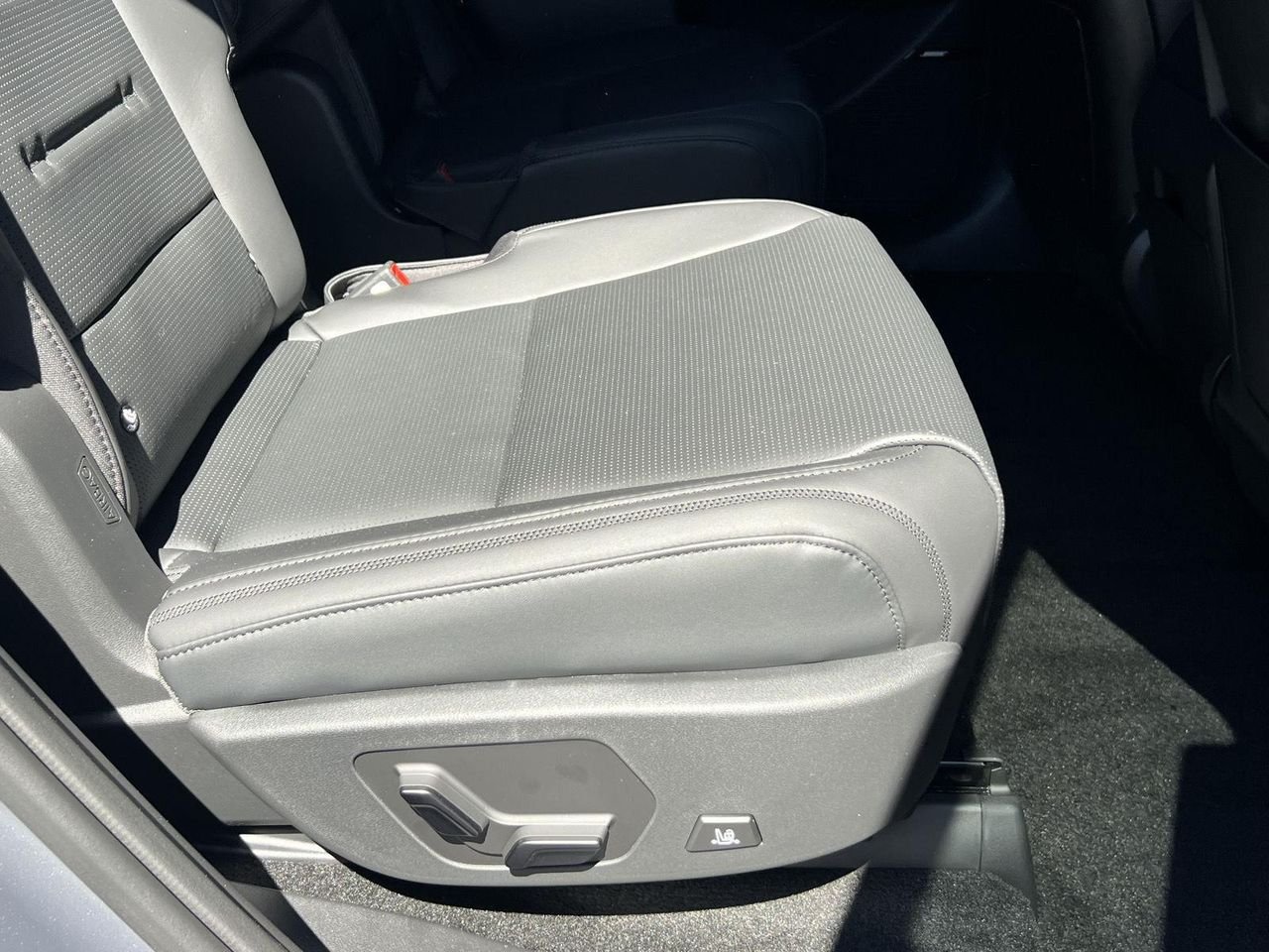 New 2026 Ecotronic Gray Matte Hyundai Calligraphy image 52