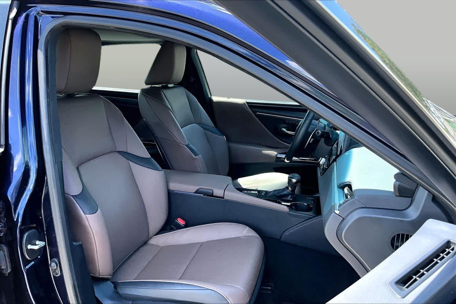 Used 2023 Nightfall Mica Lexus  image 9
