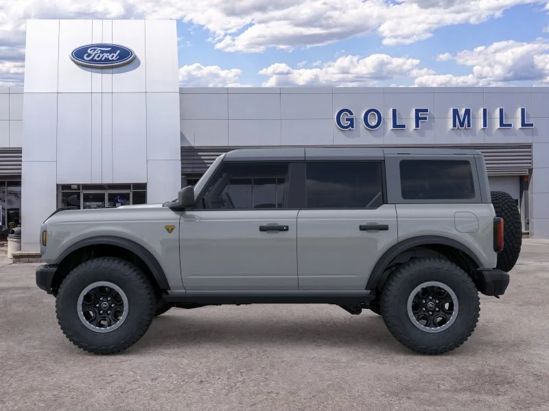 New 2026 Avalanche Gray Ford Badlands image 2