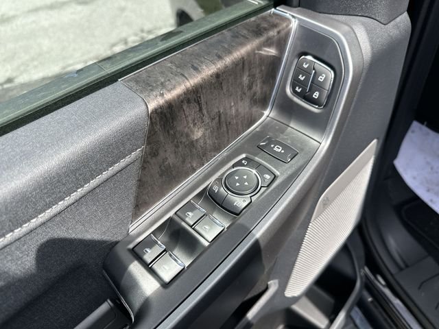 New 2026 Agate Black Metallic Ford F-250® Lariat® image 17
