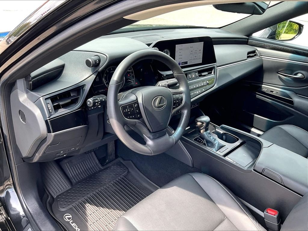 Used 2024 Black Lexus 350 image 7