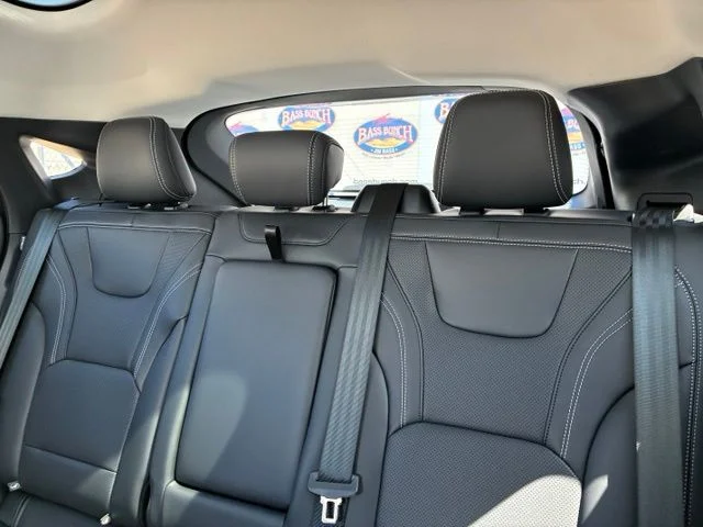 New 2026 Star White Metallic Tri-Coat Ford Premium image 8