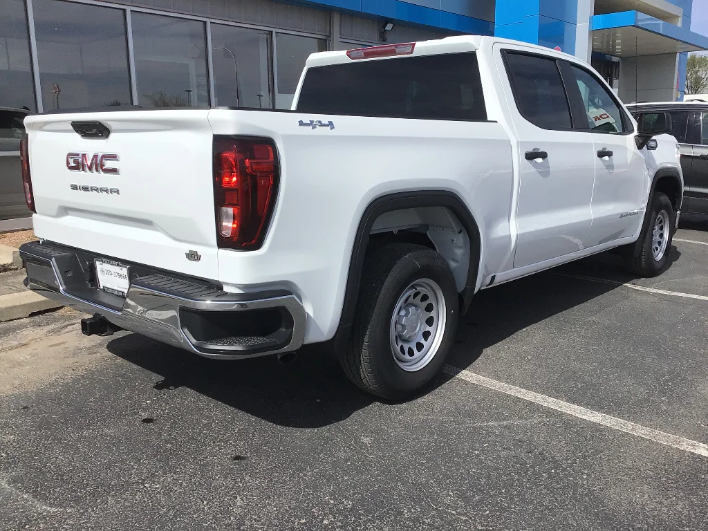 New 2026 Summit White GMC Pro image 5