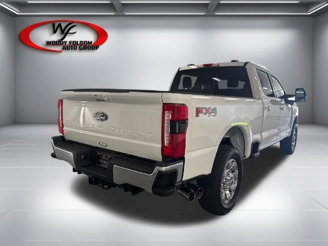 New 2027 Star White Metallic Tri-Coat Ford F-250® Lariat® image 23