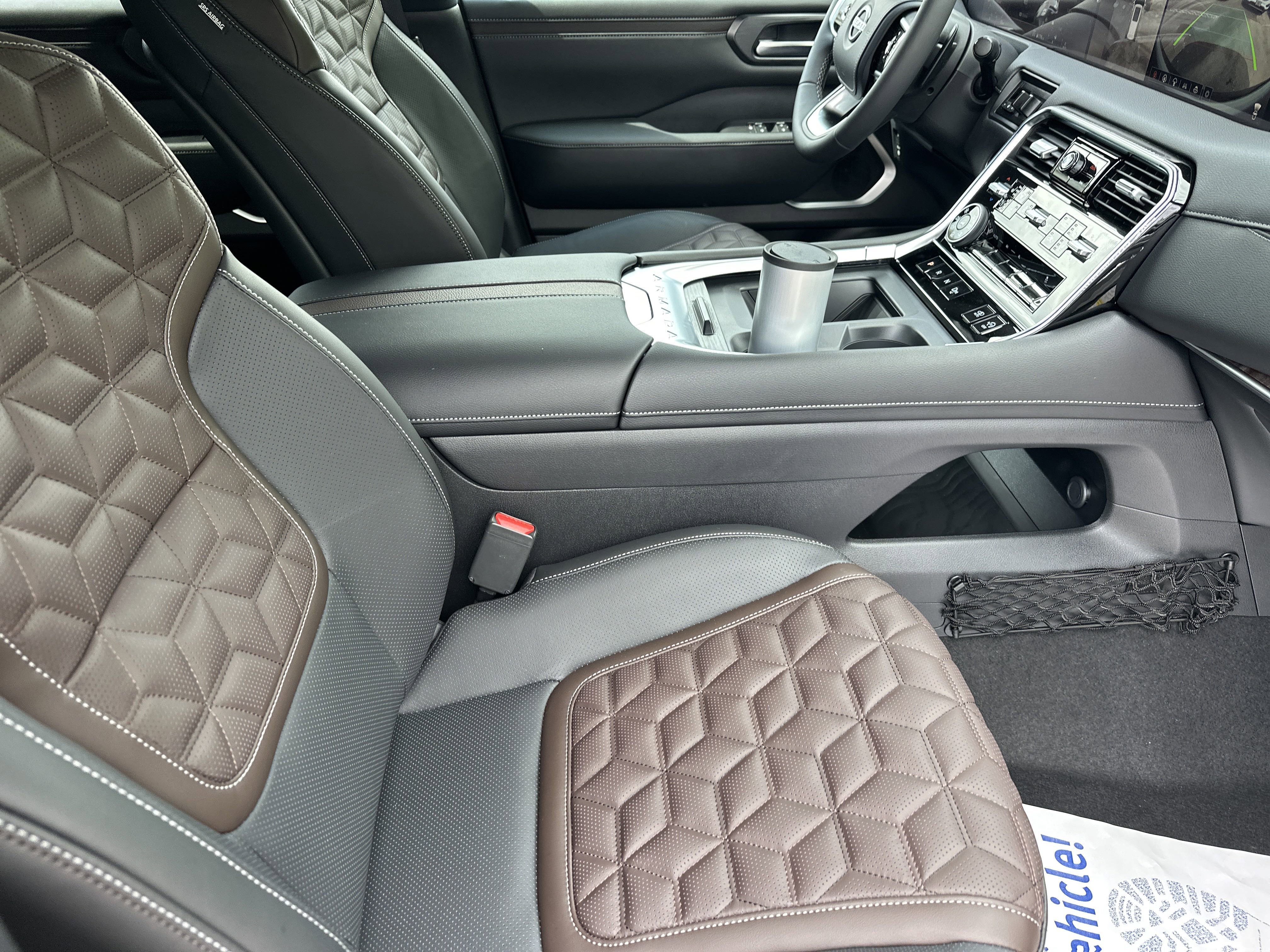 2025 Nissan Armada Platinum Reserve - Photo 14