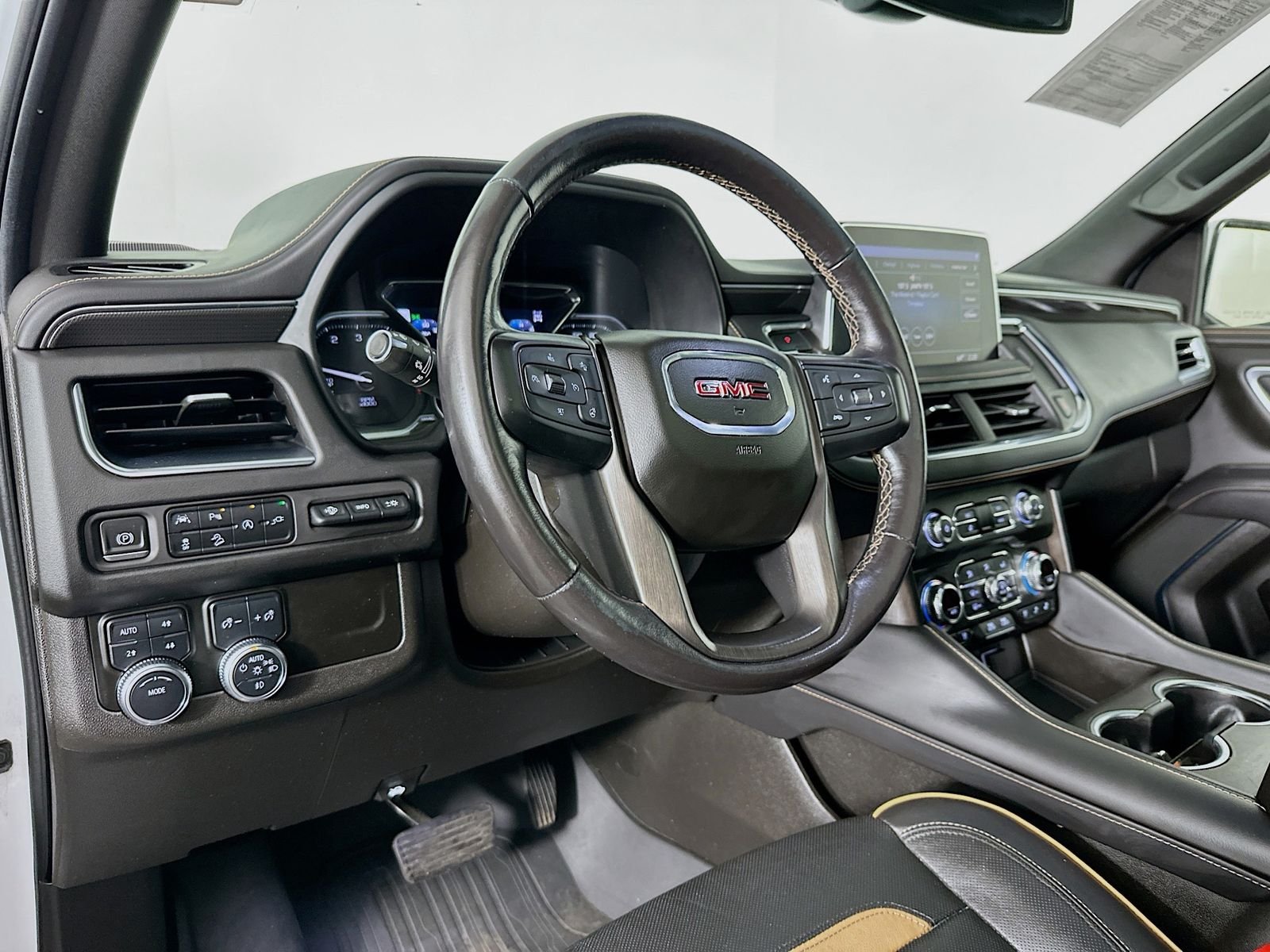Used 2021 Summit White GMC AT4 image 13