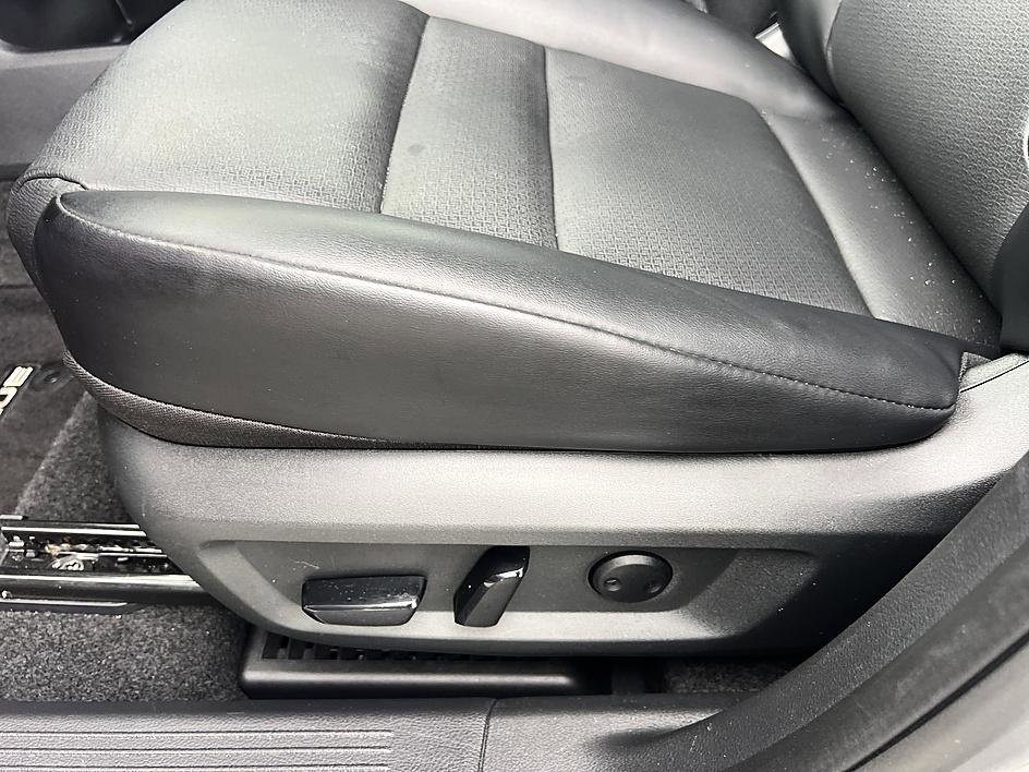 Used 2023 Gun Metallic Nissan SV image 22