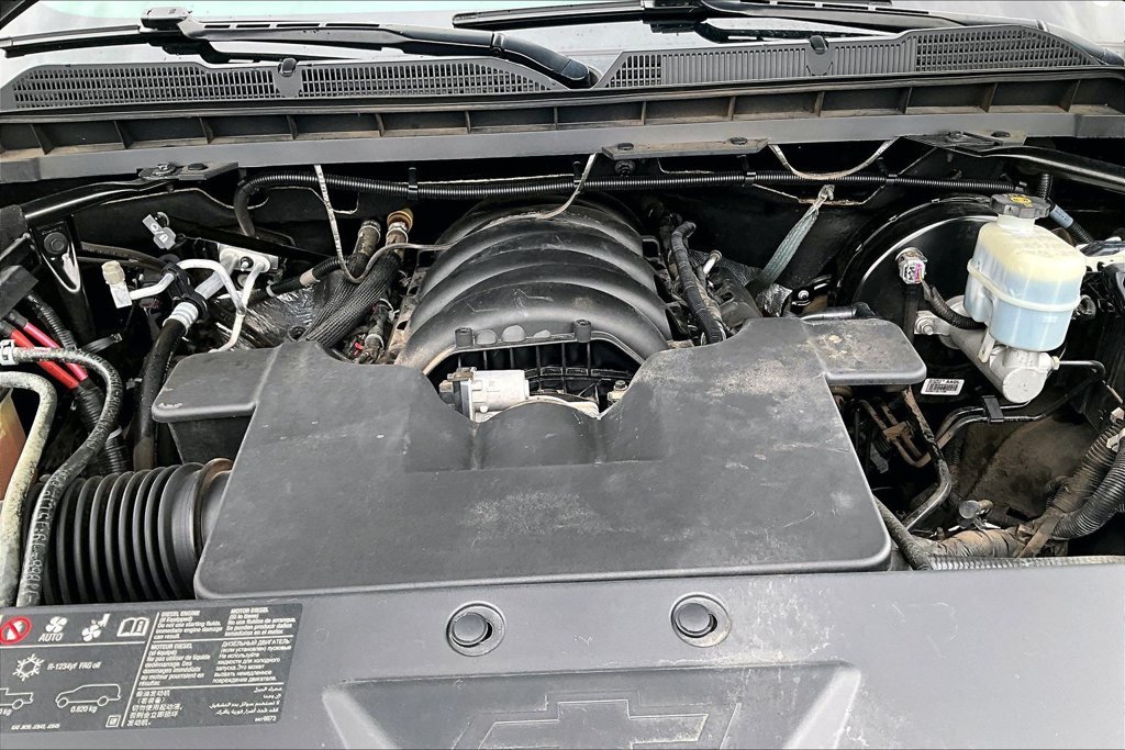 Used 2018 Black Chevrolet LT image 9