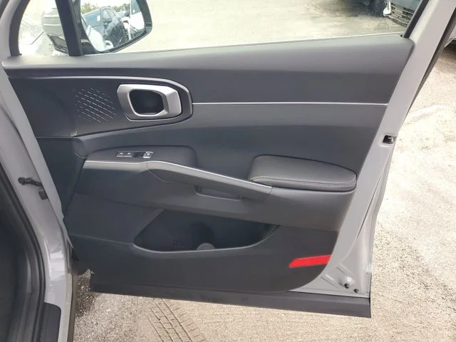 New 2026 Wolf Gray Kia S image 33
