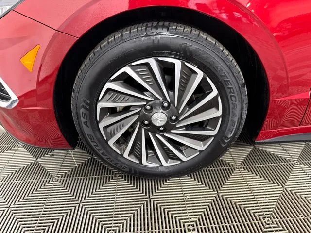 Certified Used 2023 Red Hyundai SEL image 10