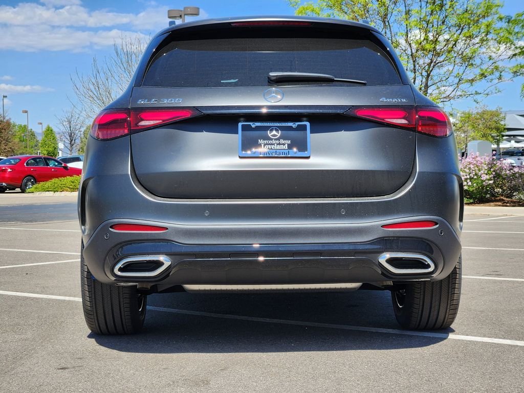New 2026 MANUFAKTUR Graphite Grey Magno Mercedes-Benz GLC300 4MATIC® image 7