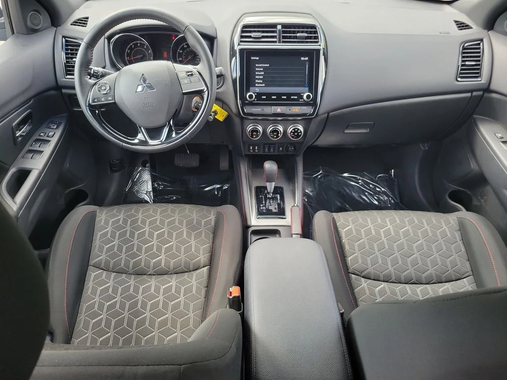 Used 2024 Gray Mitsubishi 2.0 Trail Edition image 19