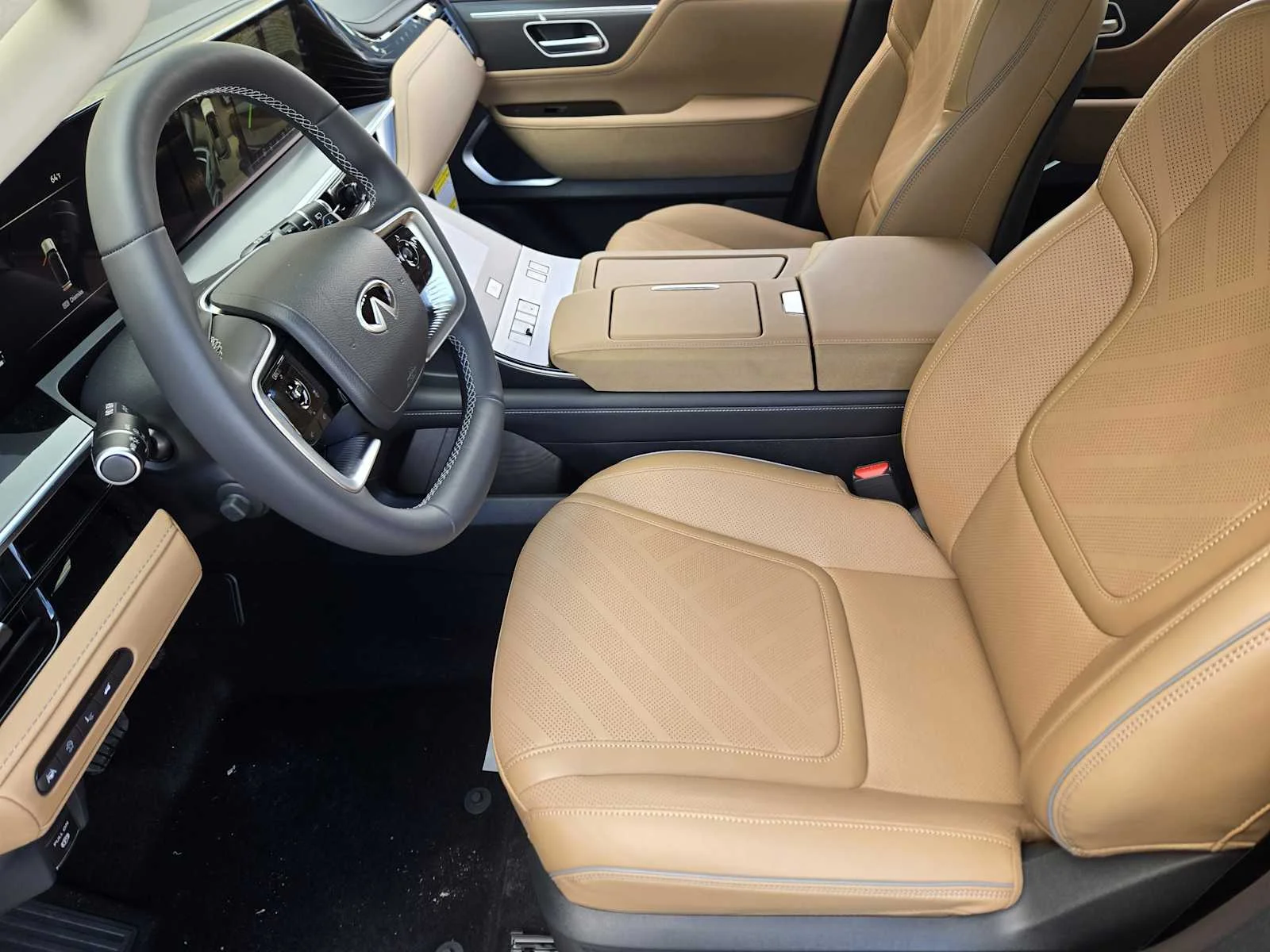 New 2026 BLACK OBSIDIAN INFINITI Luxe 2WD image 8