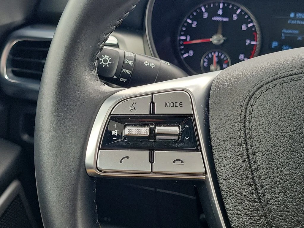 Certified Used 2022 Gray Kia S image 34