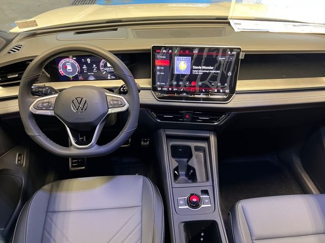 New 2026 White Volkswagen 2.0T SE R-Line Black image 12