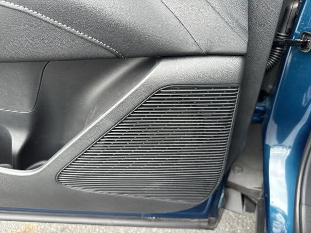 Used 2026 Blue Nissan SL image 28