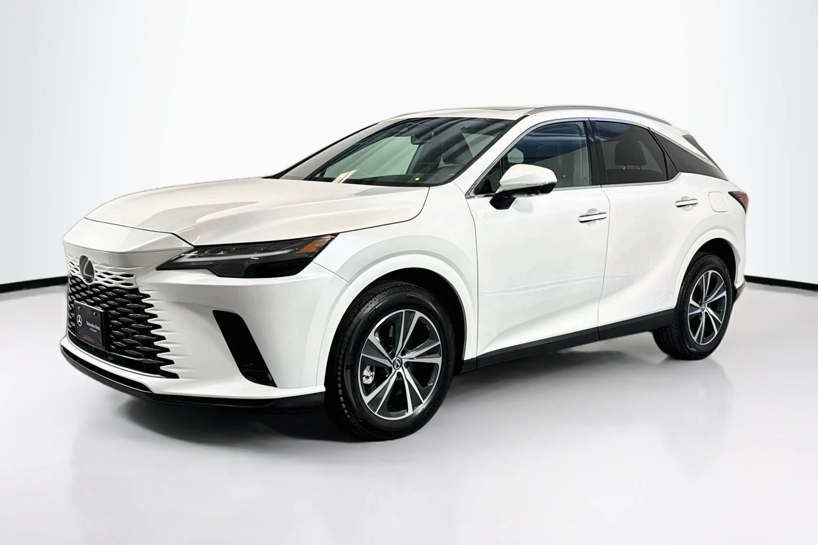 Used 2024 Eminent White Pearl Lexus RX 350 Premium image 1