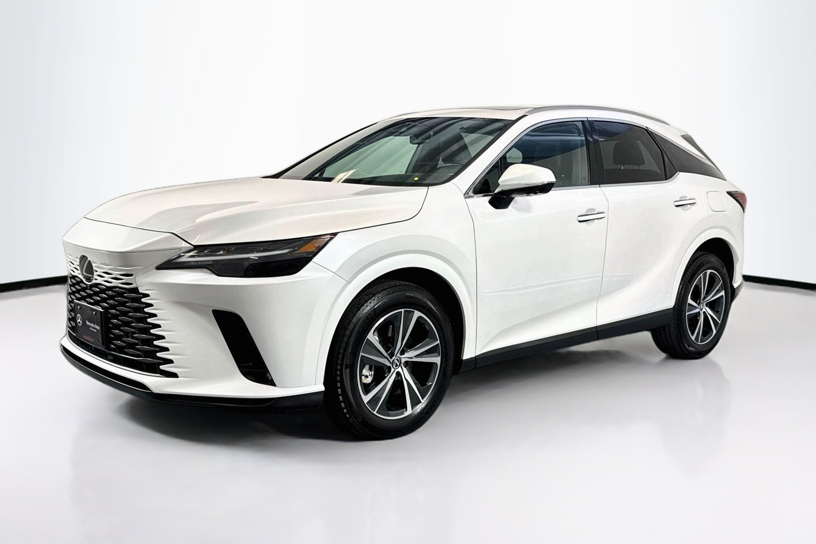 Used 2024 Eminent White Pearl Lexus RX 350 Premium image 1