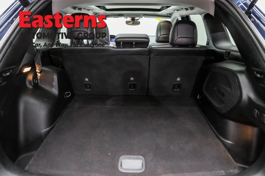 Used 2021 Blue Jeep Limited image 9