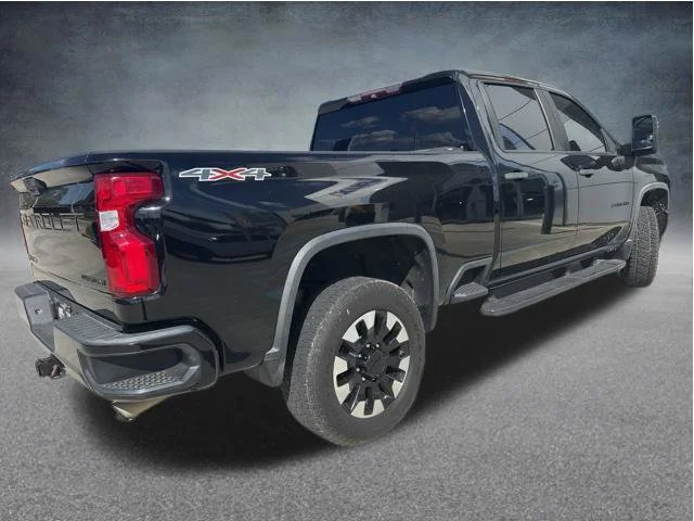 Used 2020 Black Chevrolet Custom image 4