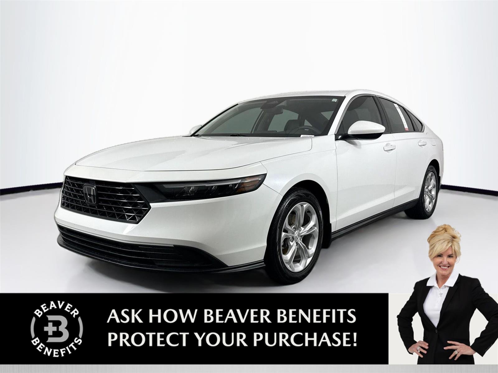 Used 2023 Platinum White Pearl Honda LX image 1