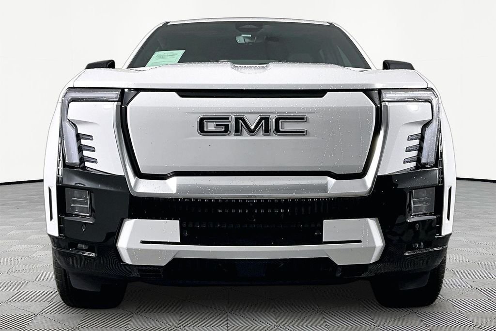 Used 2025 White GMC Denali image 2