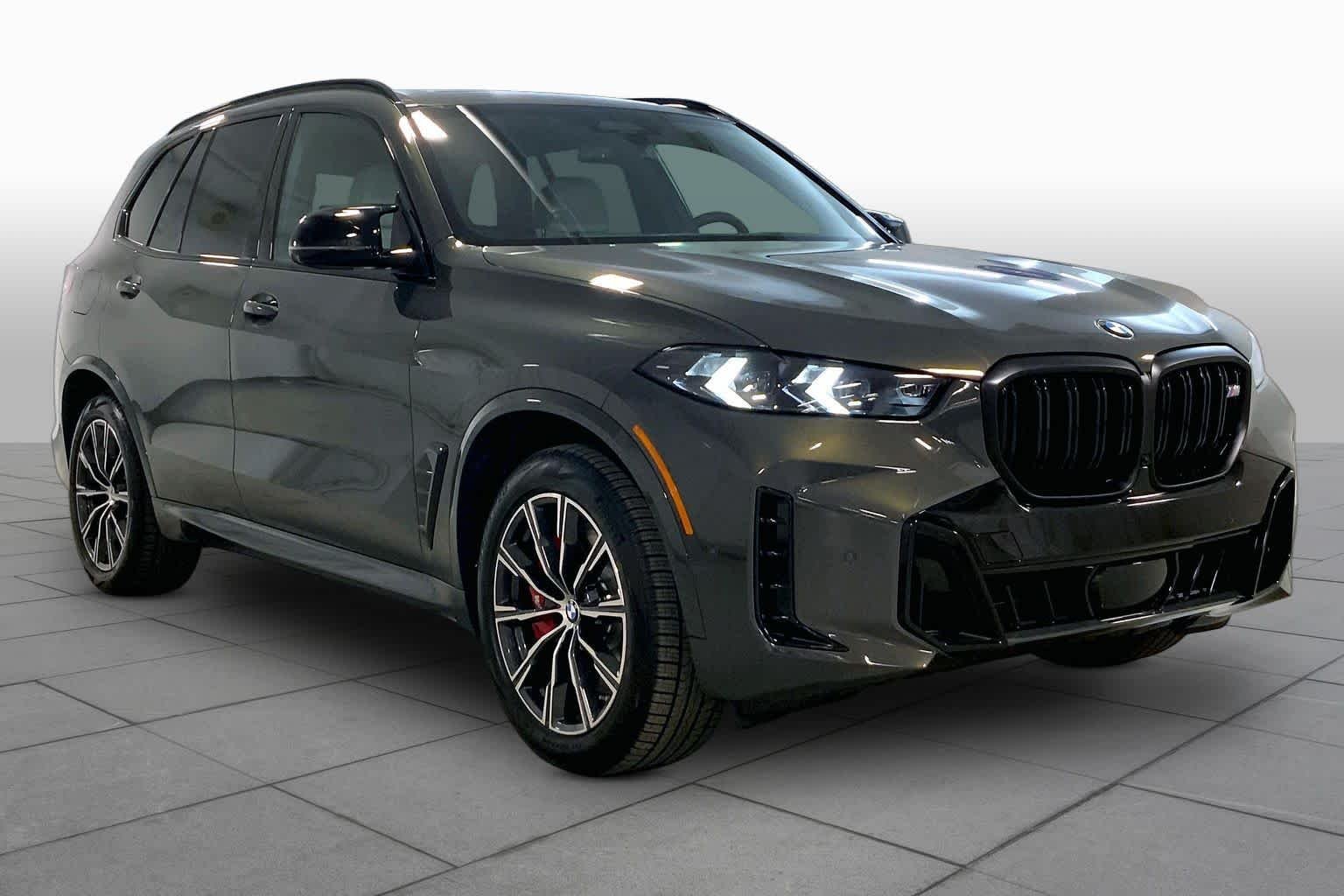New 2026 Dravit Grey Metallic BMW M60i image 2