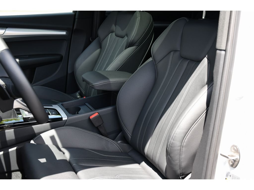 Used 2025 Whi Audi S line Premium image 14