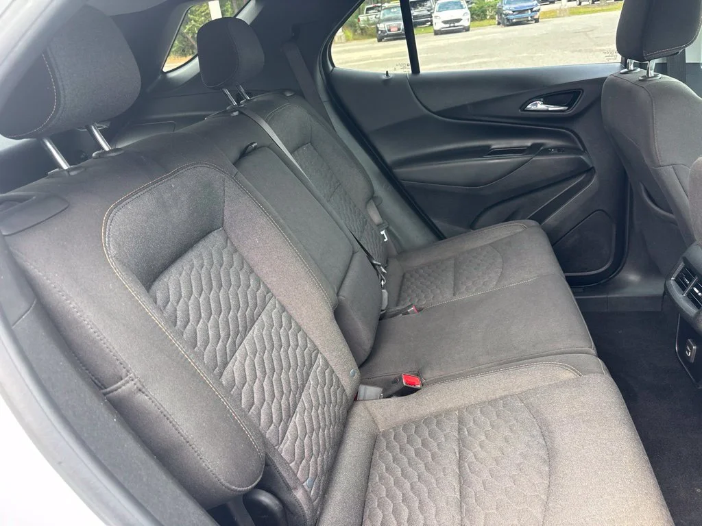 Used 2021 White Chevrolet LT image 18