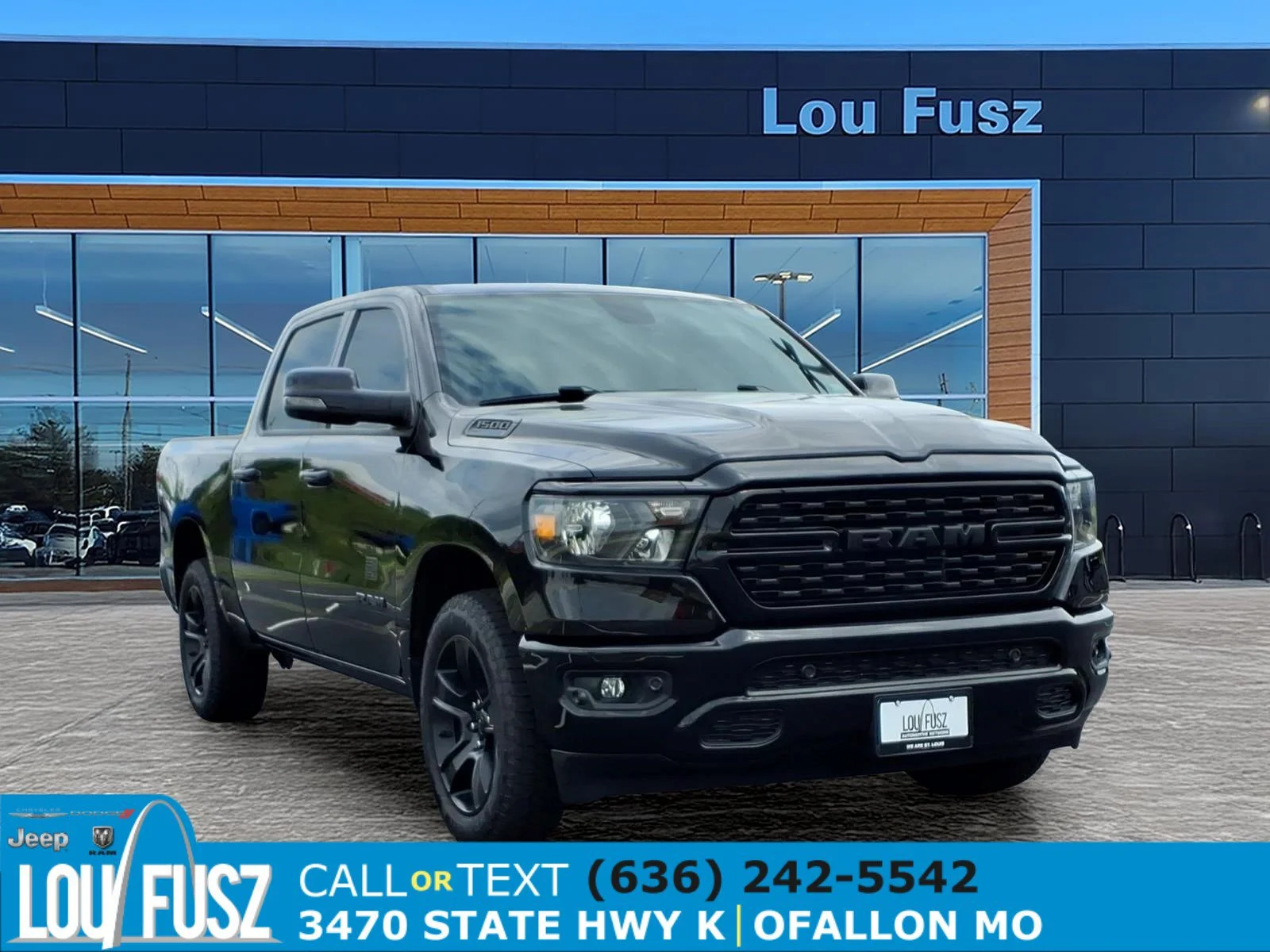 2023 RAM 1500 Big Horn/Lone Star 4x4 Crew Cab 5'7's photo