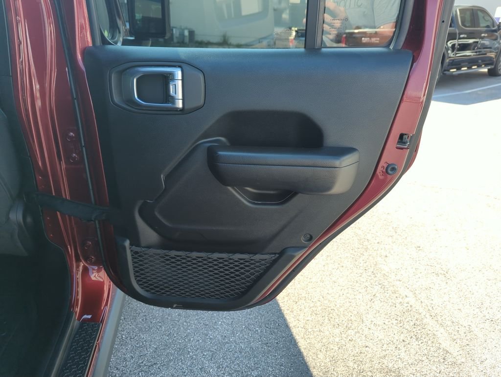Used 2021 Red Jeep Unlimited Willys image 28