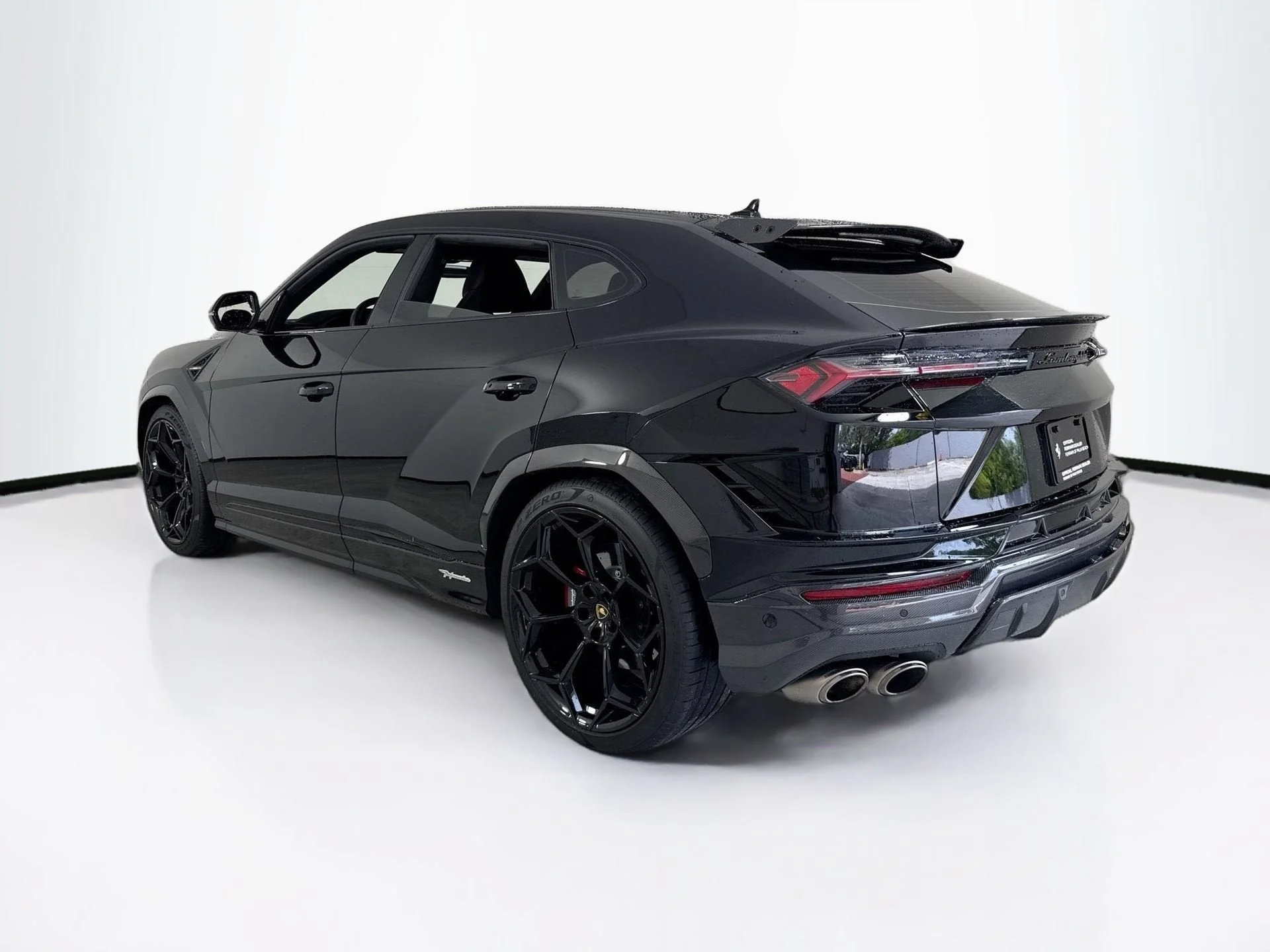 Used 2024 Nero Noctis Metallic Lamborghini Performante image 5