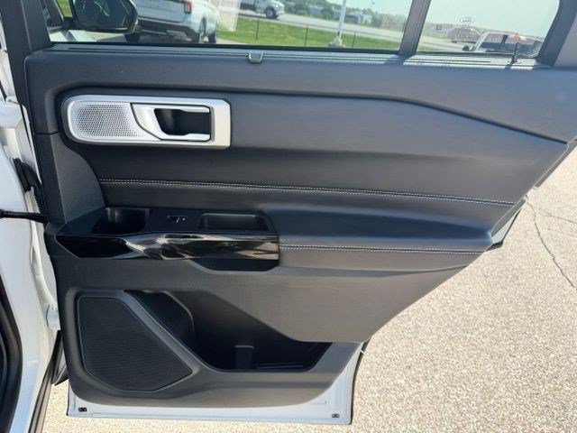 Used 2023 White Metallic Ford ST image 33