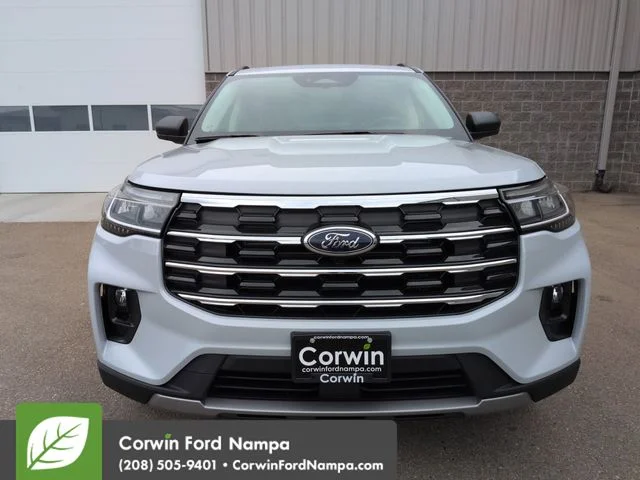 New 2026 Space White Metallic Ford Active image 8