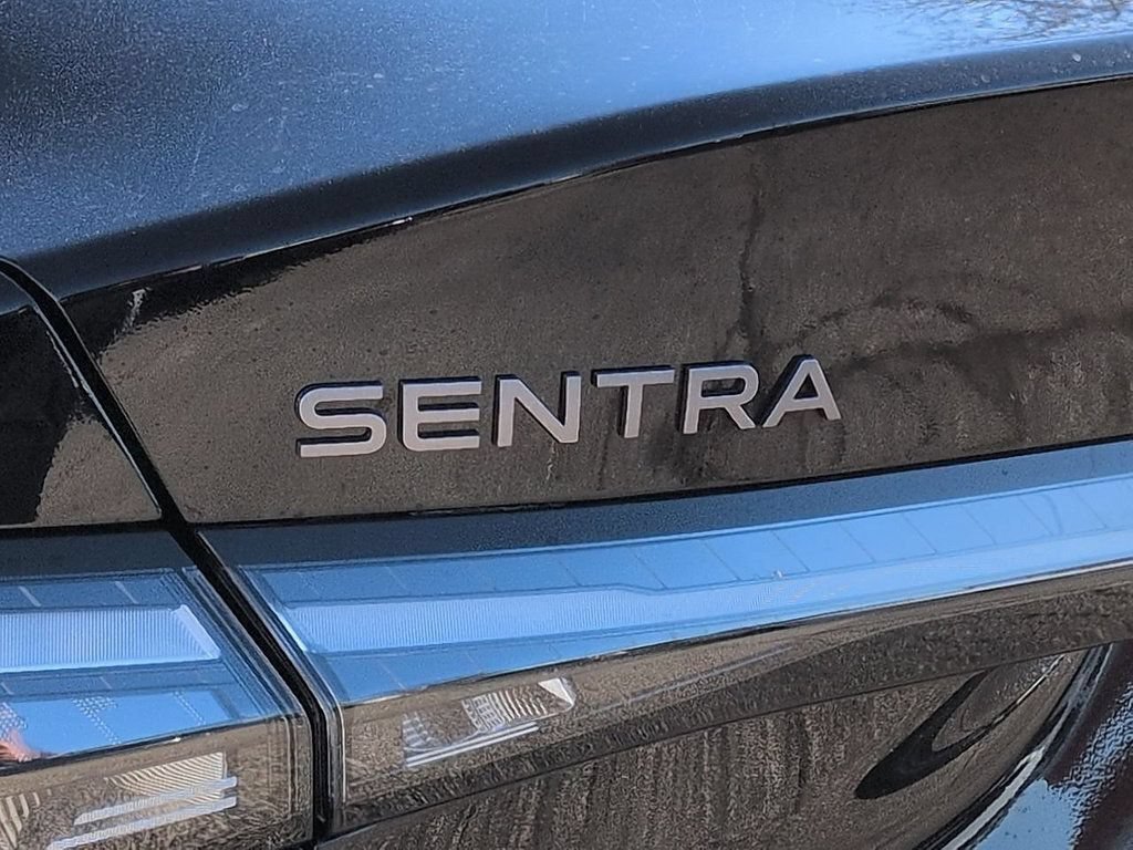 Used 2026 Super Black Nissan SL image 77