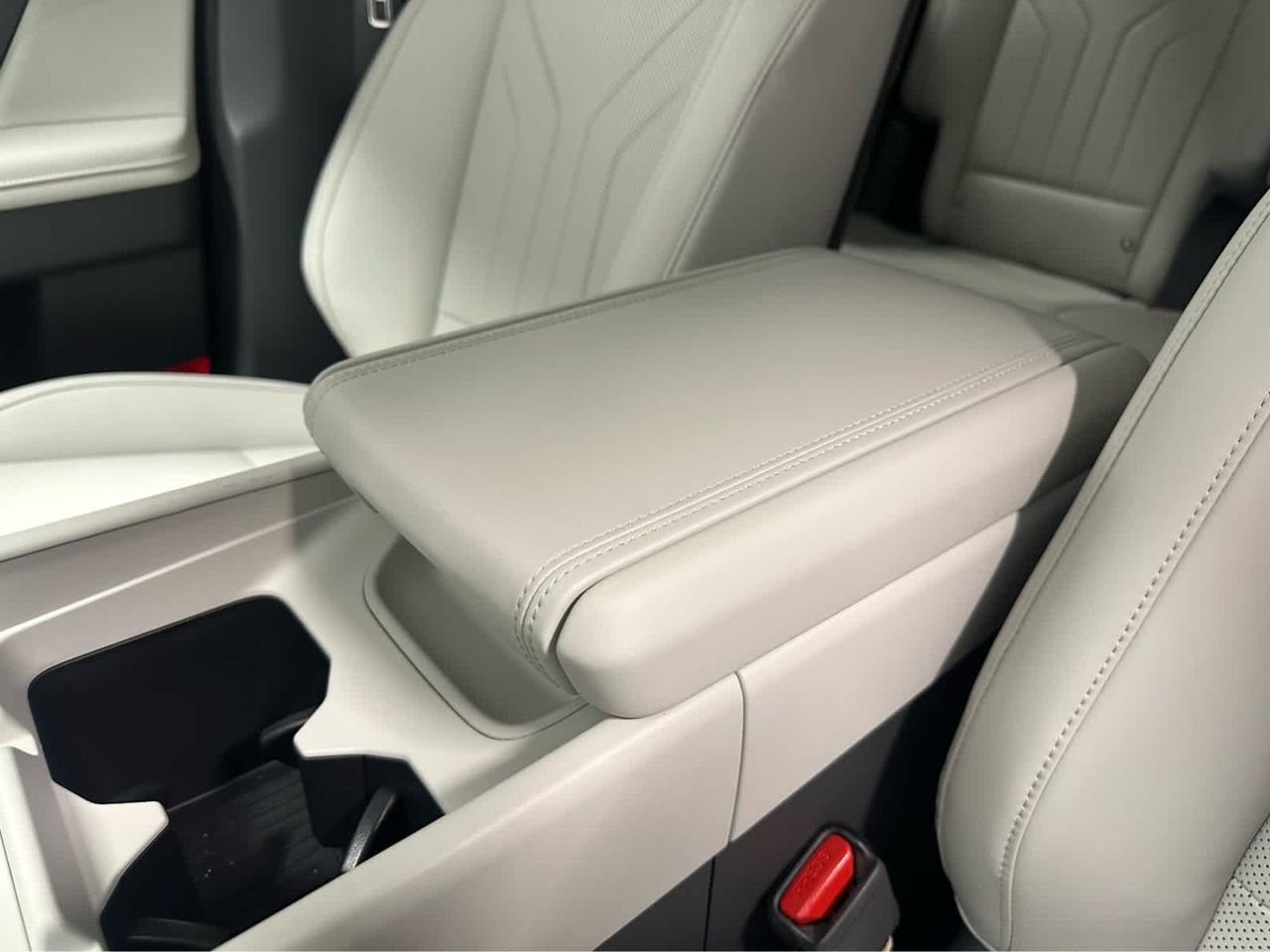 New 2026 Serenity White Hyundai SEL FWD image 20