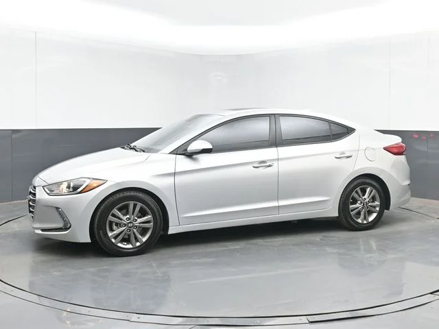 Used 2018 Silver Hyundai Value Edition image 6