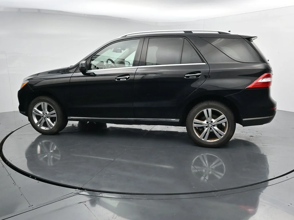 Used 2015  Mercedes-Benz ML 350 image 5