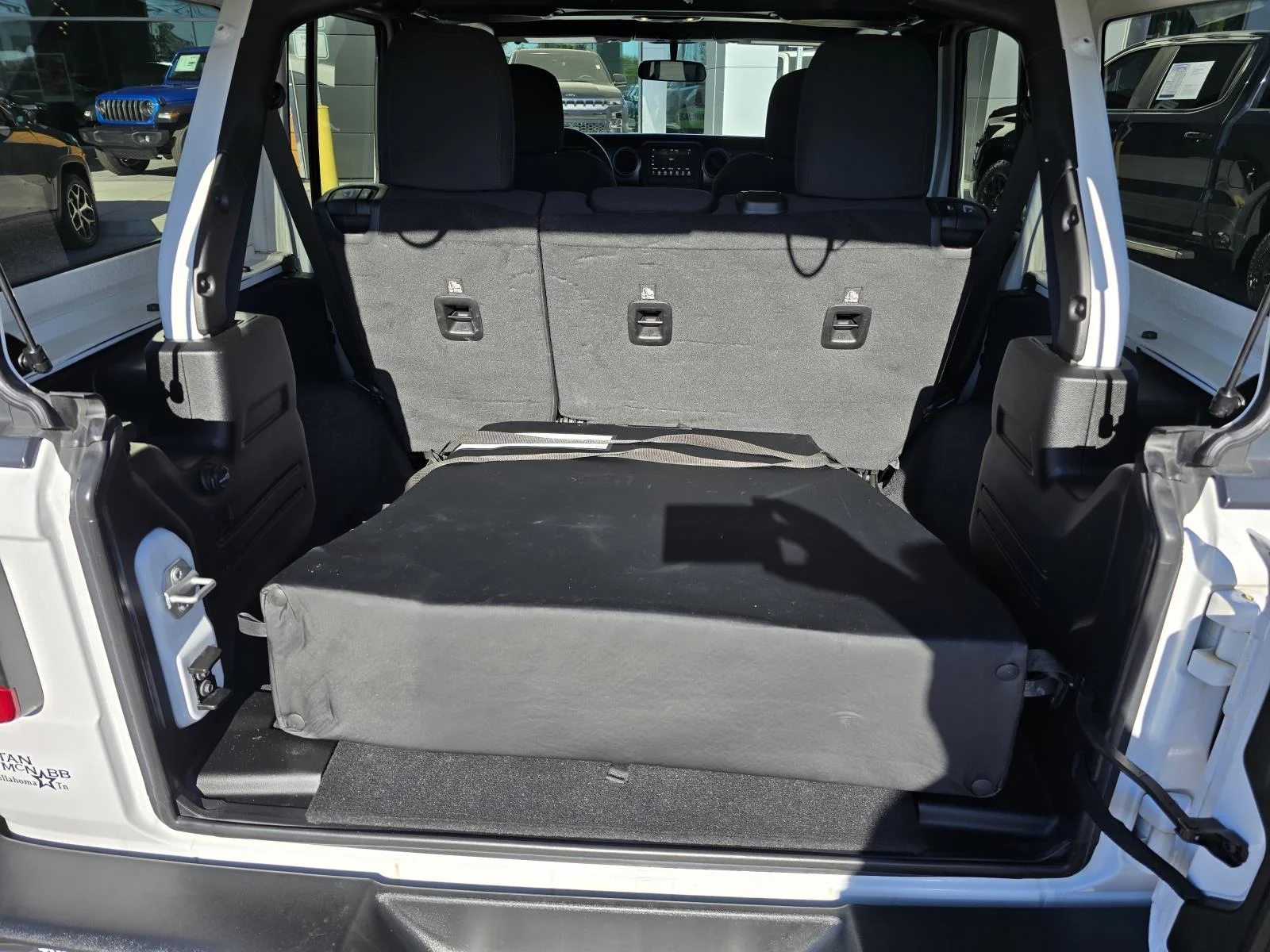 Used 2021 Bright White Clearcoat Jeep Unlimited Sport S image 18
