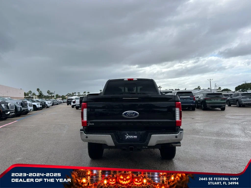 Used 2019  Ford XL image 5