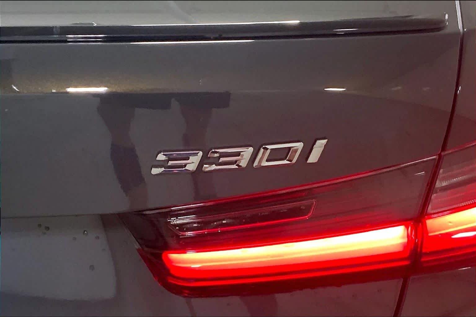 New 2026 Dravit Grey Metallic BMW 330i xDrive image 15