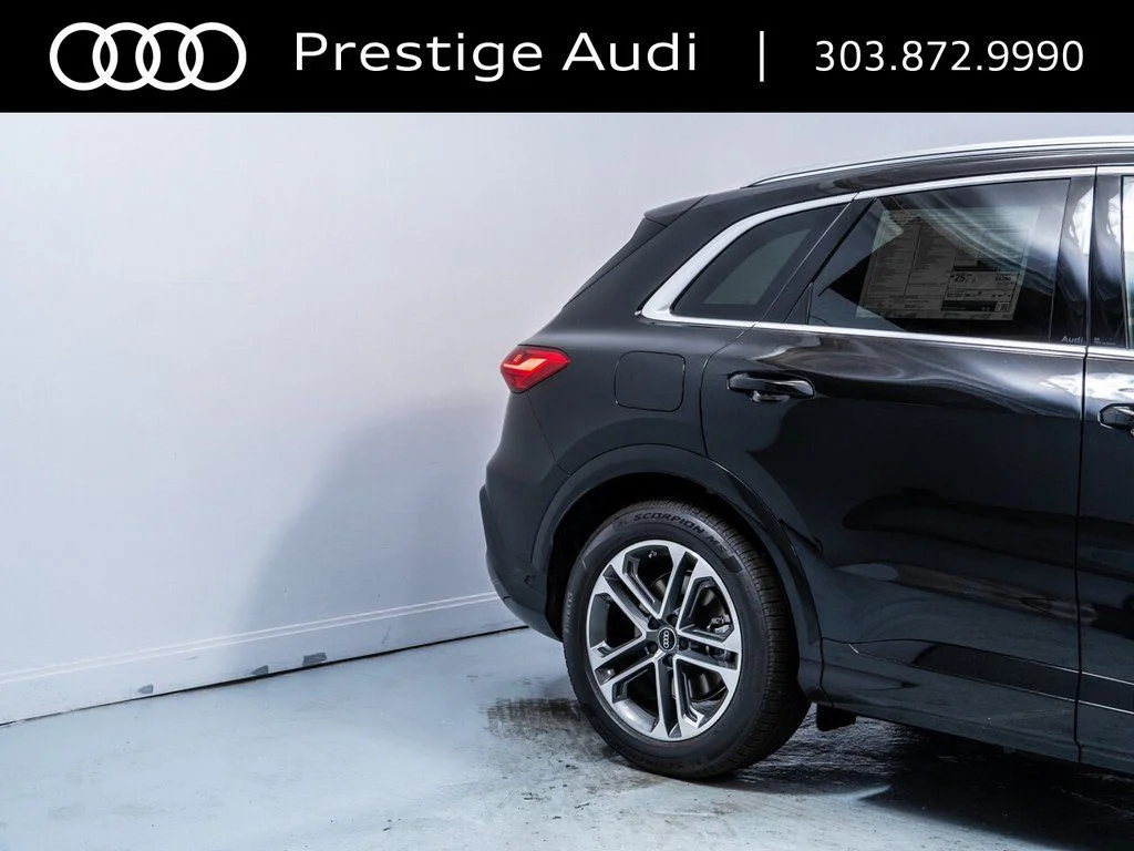 Used 2025 Mythos Black Metallic Audi 2.0T Prestige image 12