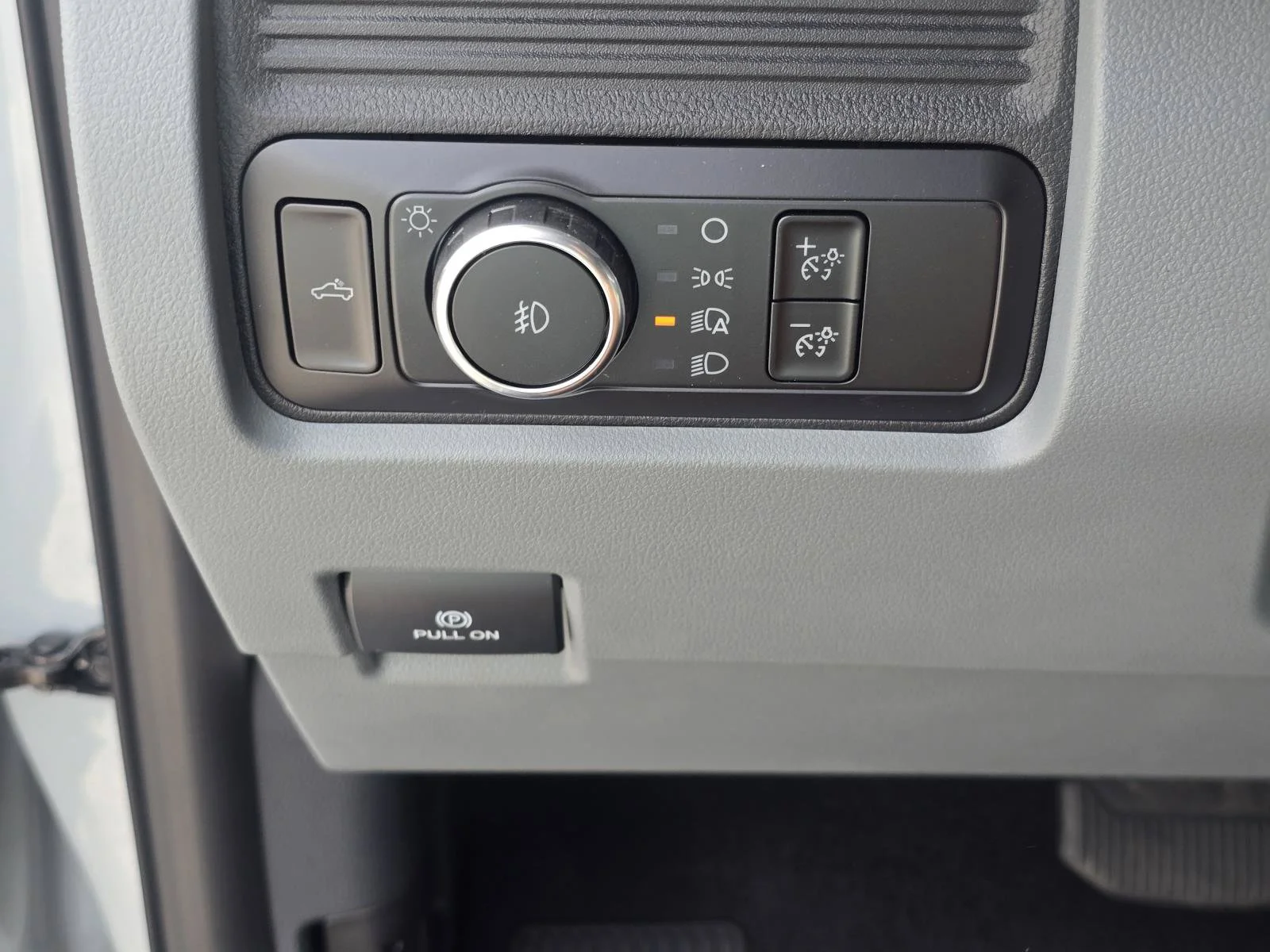 New 2026 AVALANCHE FORD XL image 21