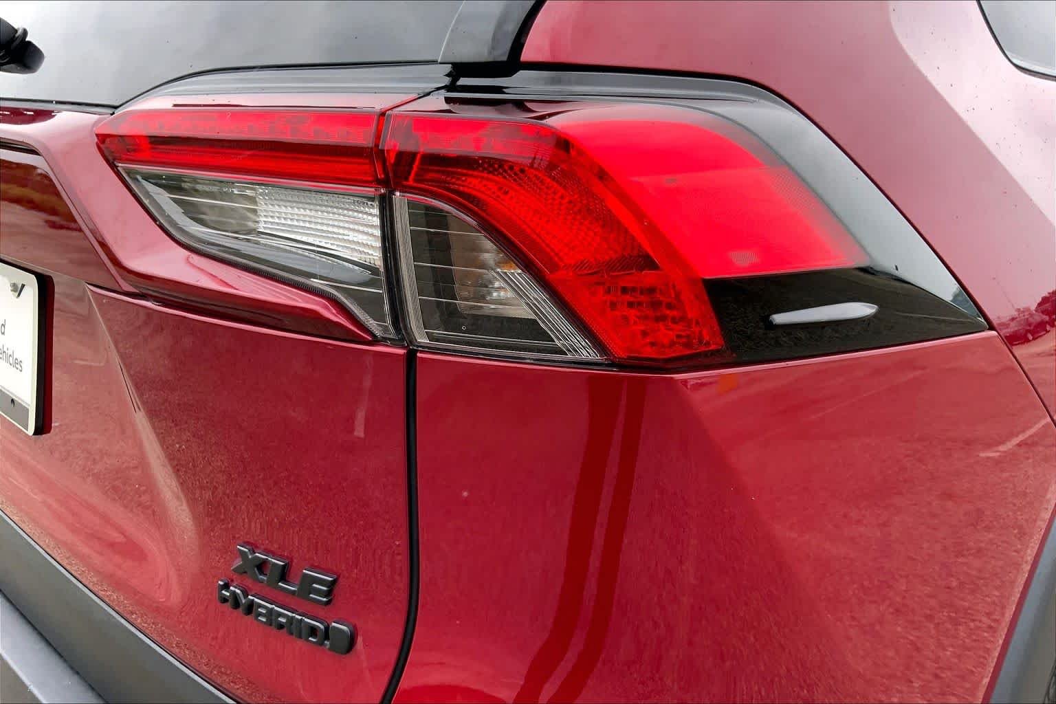 Used 2024 Ruby Flare Pearl Toyota Hybrid XLE Premium image 30