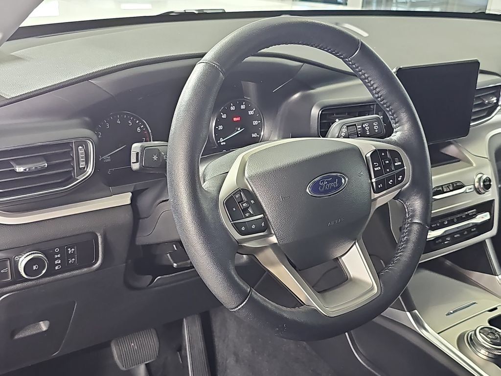 Used 2023 White Ford XLT image 22