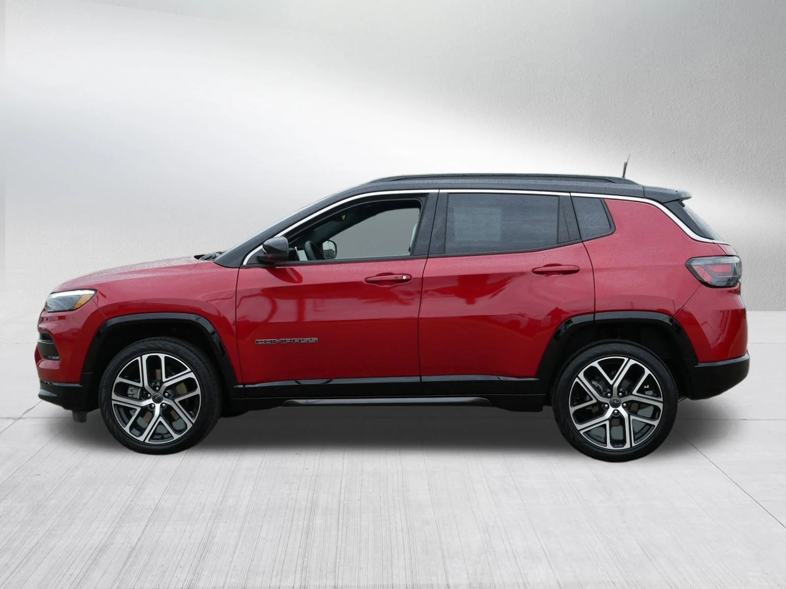 Used 2025 Red Hot Pearlcoat Jeep Limited image 4