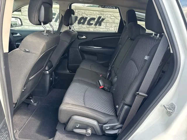 Used 2020 Vice White Dodge SE image 15