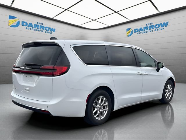 Used 2023 White Chrysler Touring L image 5