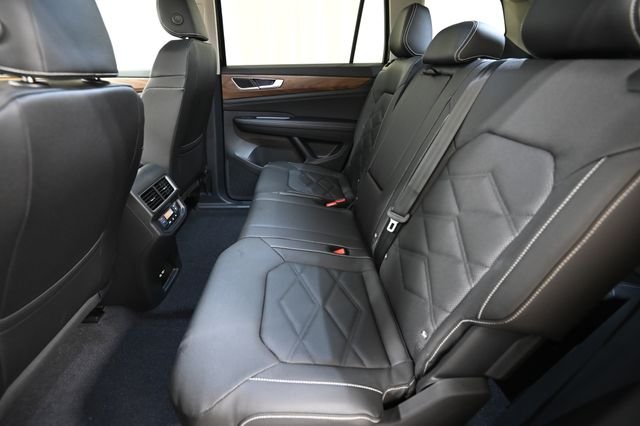 New 2026 Black Volkswagen 2.0T SE image 8