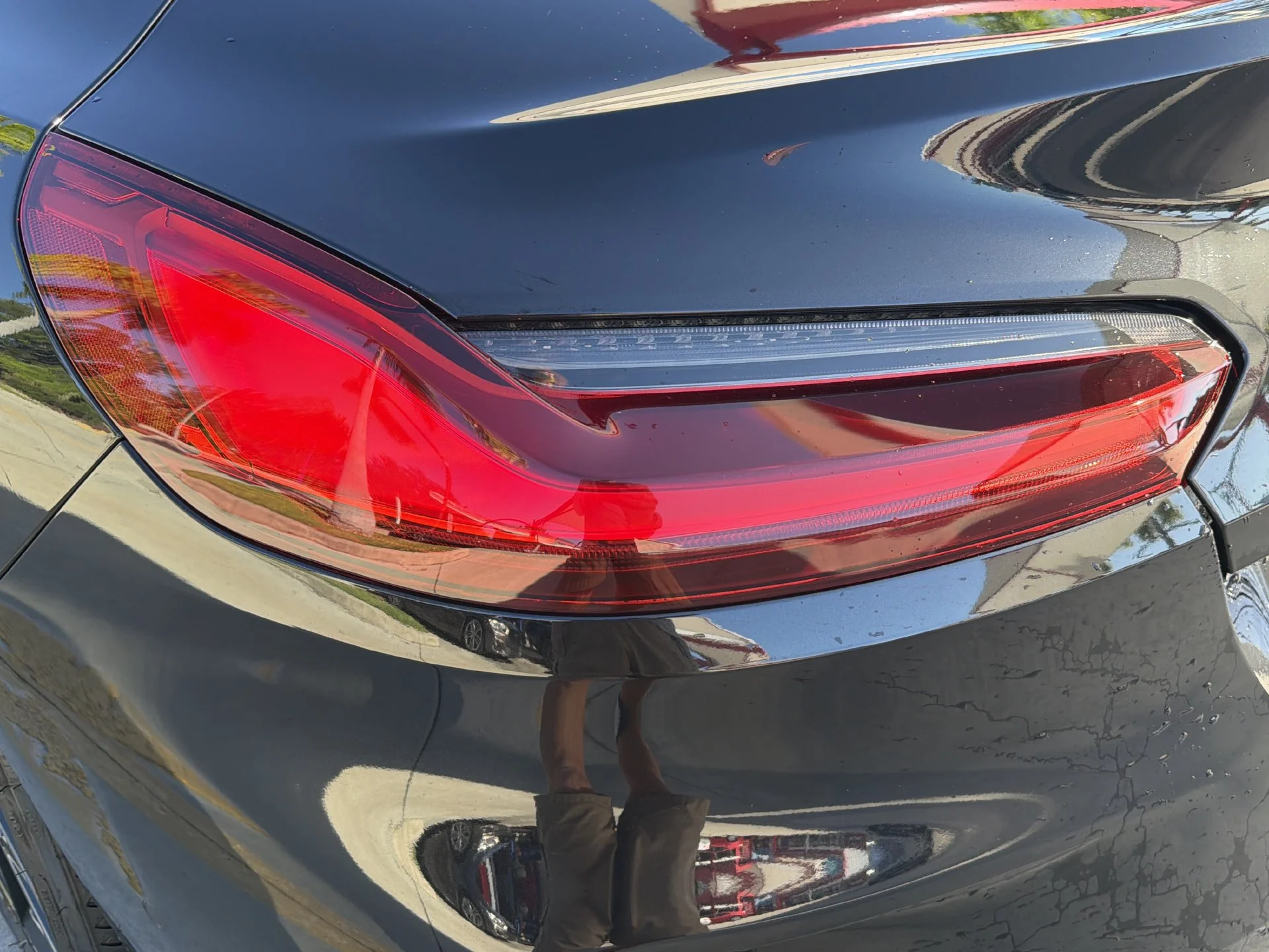 Used 2019 Black Sapphire Metallic BMW sDrive30i image 10